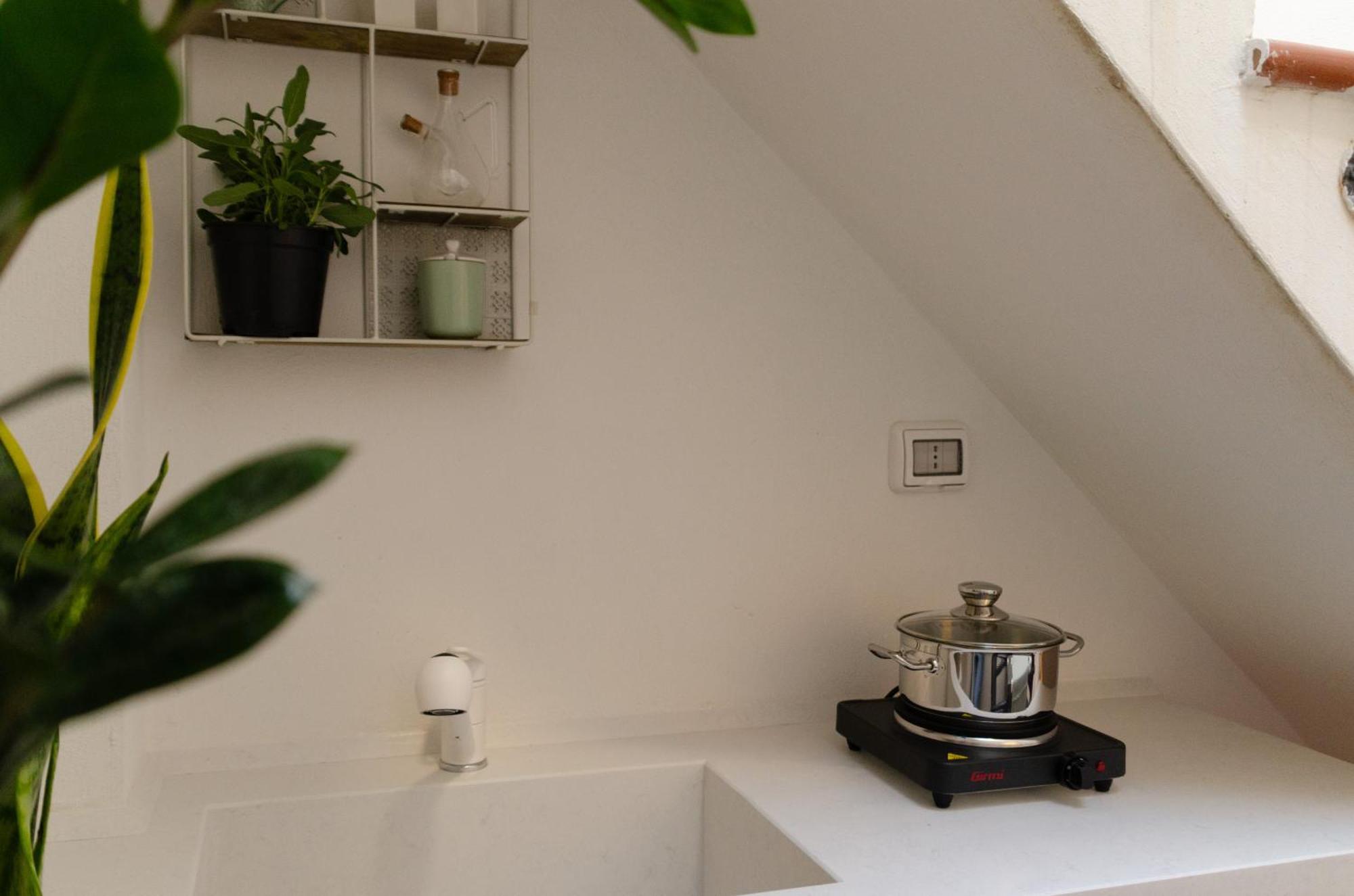 Apulialux - San Lorenzo Luxury Apartment Con Jacuzzi In Centro Brindisi Exterior foto