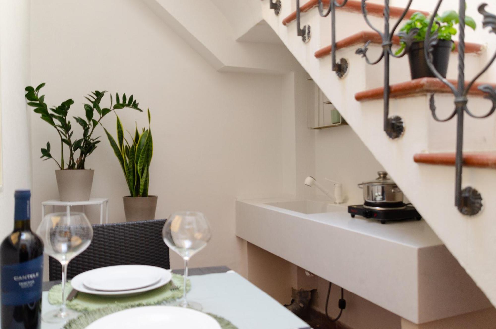 Apulialux - San Lorenzo Luxury Apartment Con Jacuzzi In Centro Brindisi Exterior foto